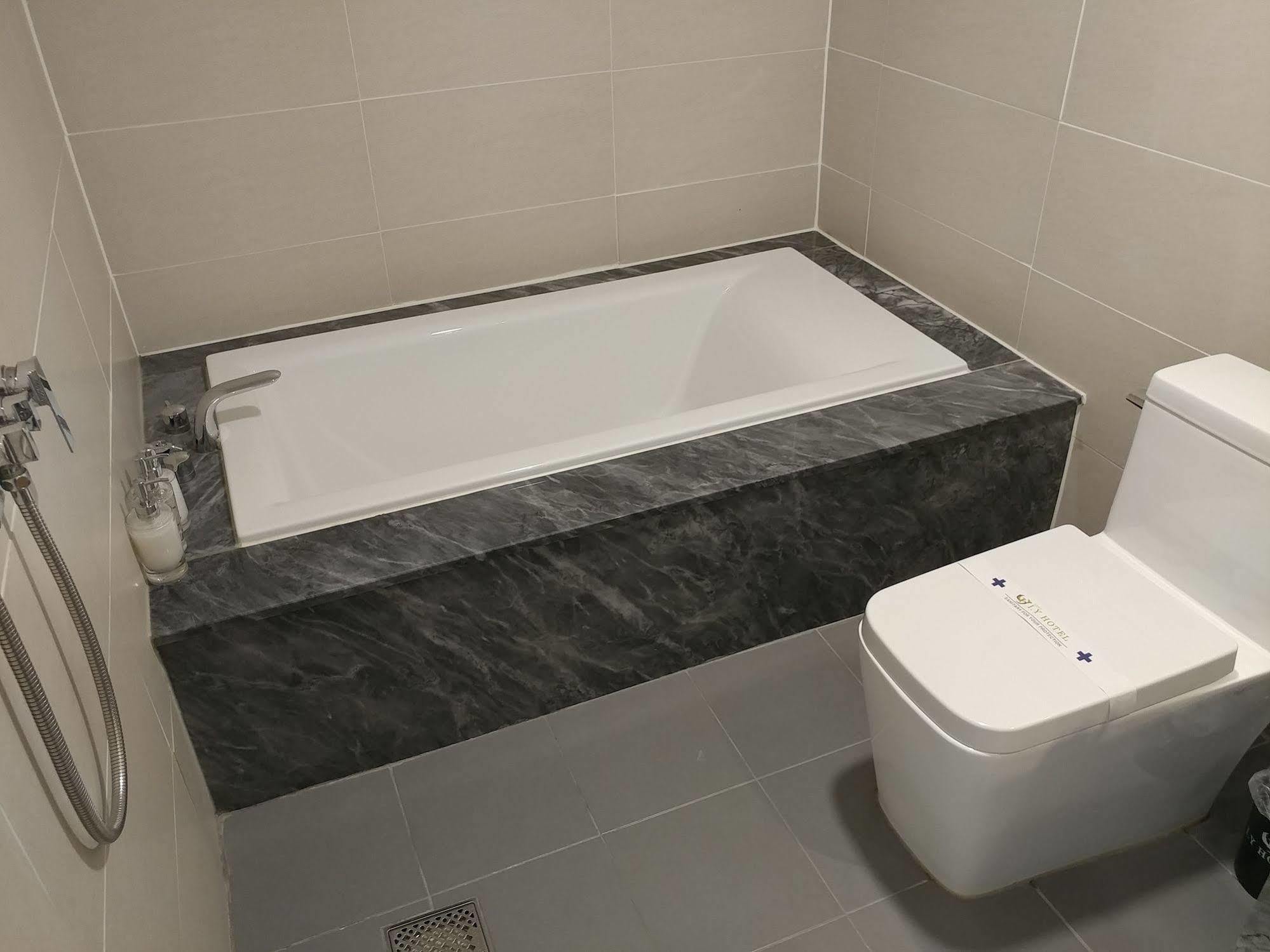 I.Y Hotel 水原市 外观 照片