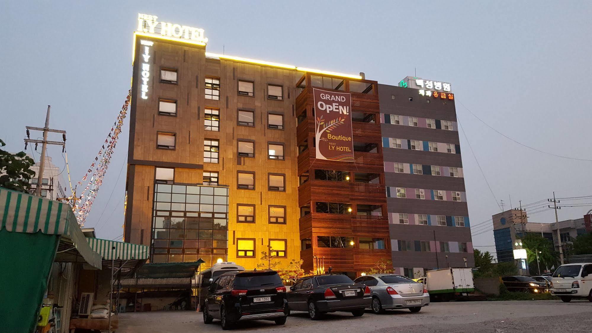 I.Y Hotel 水原市 外观 照片