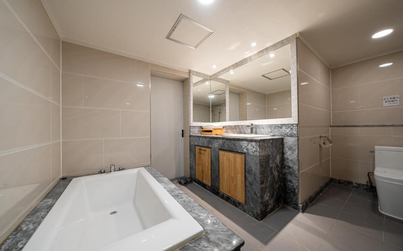 I.Y Hotel 水原市 外观 照片