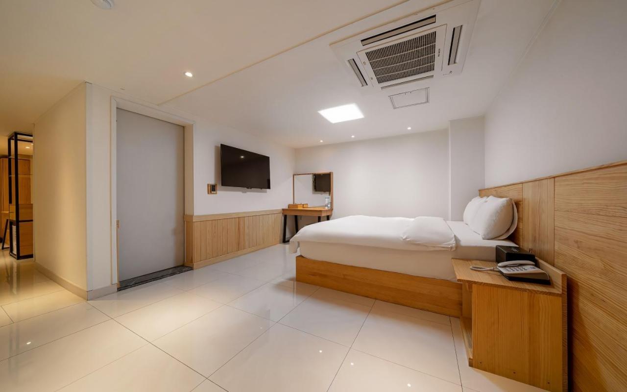 I.Y Hotel 水原市 外观 照片