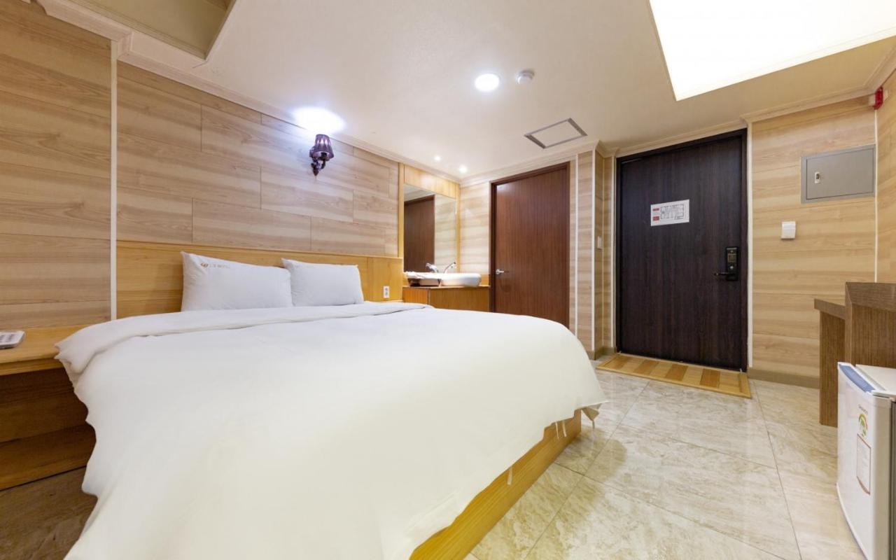 I.Y Hotel 水原市 外观 照片