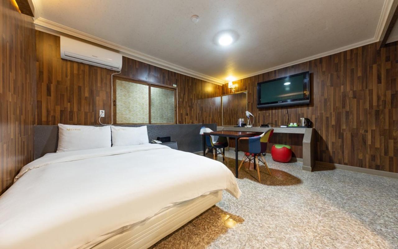 I.Y Hotel 水原市 外观 照片