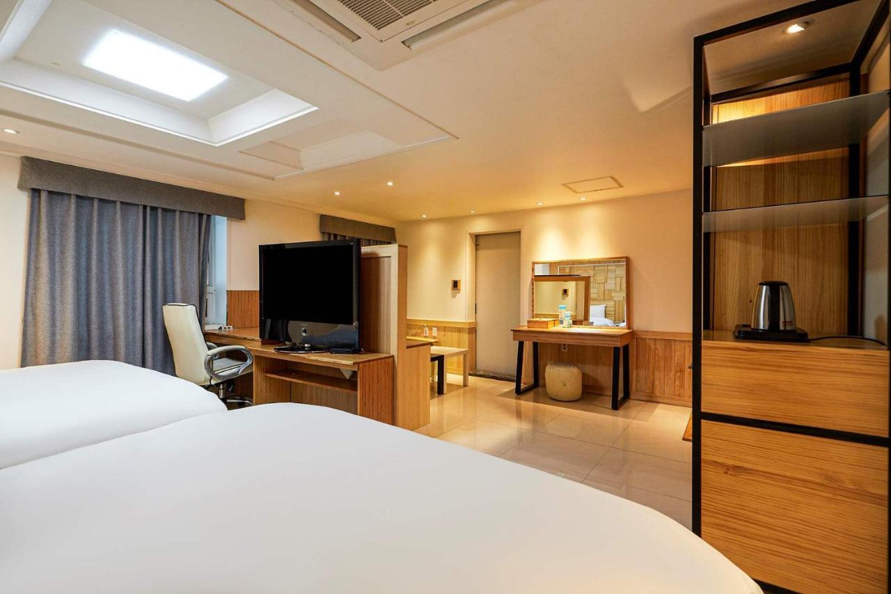 I.Y Hotel 水原市 外观 照片